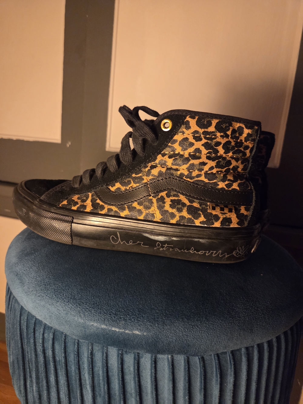 WOMENS SIZE 8 Unisex Vans Sk8-Hi Cher Strauberry Leopard Print Shoes